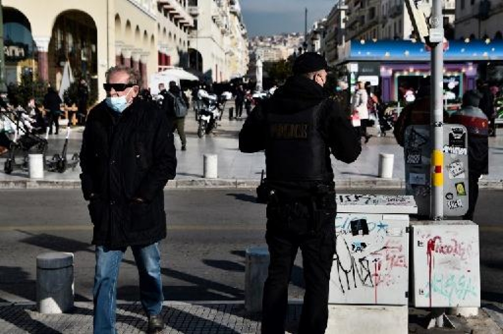Restrictions supplémentaires en Grèce après un nouveau record de