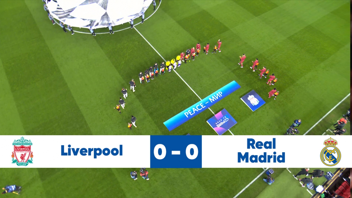 Liverpool Real Madrid EN DIRECT les fans de Liverpool sifflent l'hymne