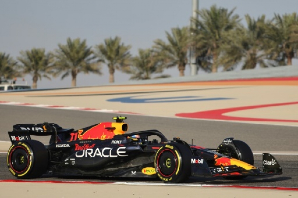 F1: Pérez y Red Bull finalizan los test de invierno en lo más alto