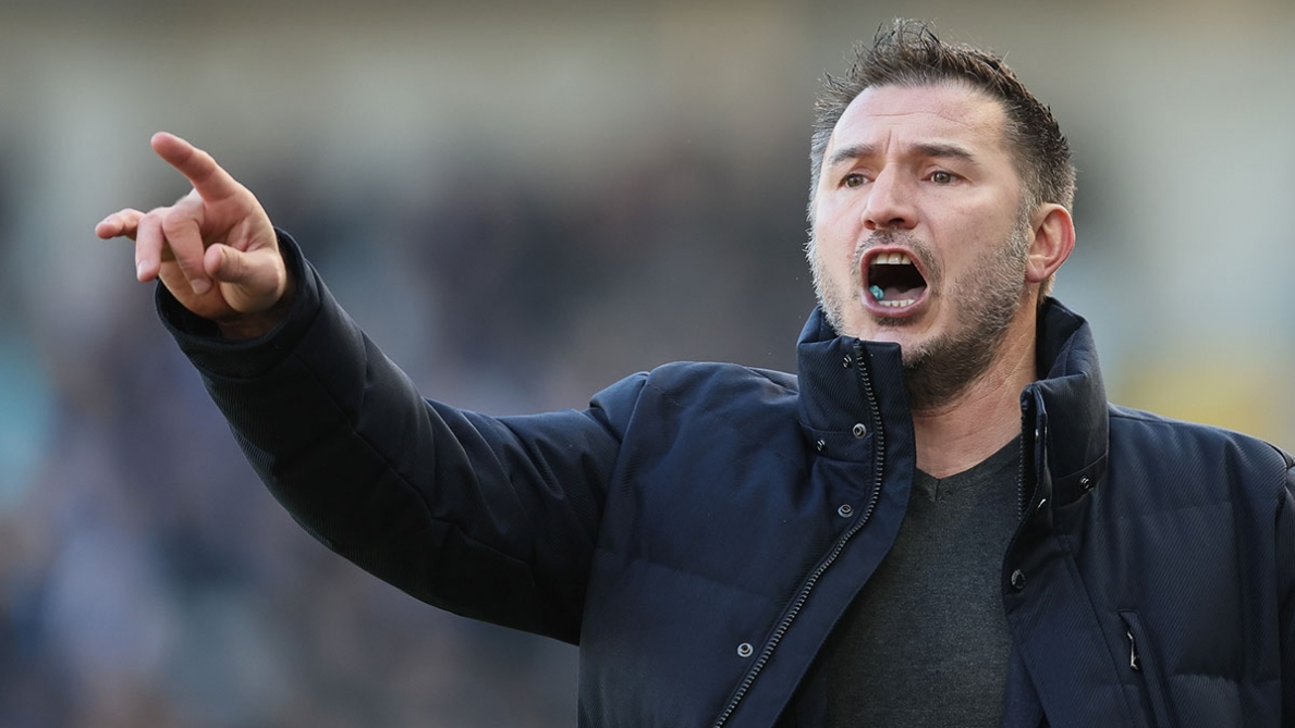 C'est officiel Carl Hoefkens est le nouvel entraineur du Standard de Liège RTL Info