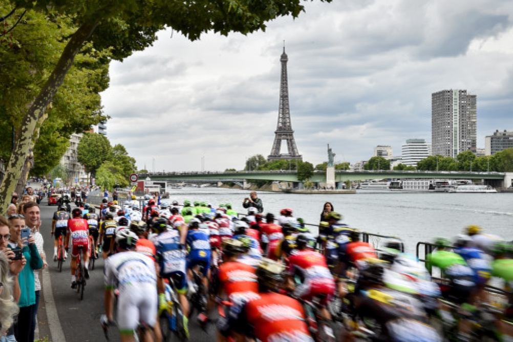 La course cycliste des Jeux de Paris passera par Versailles et la butte