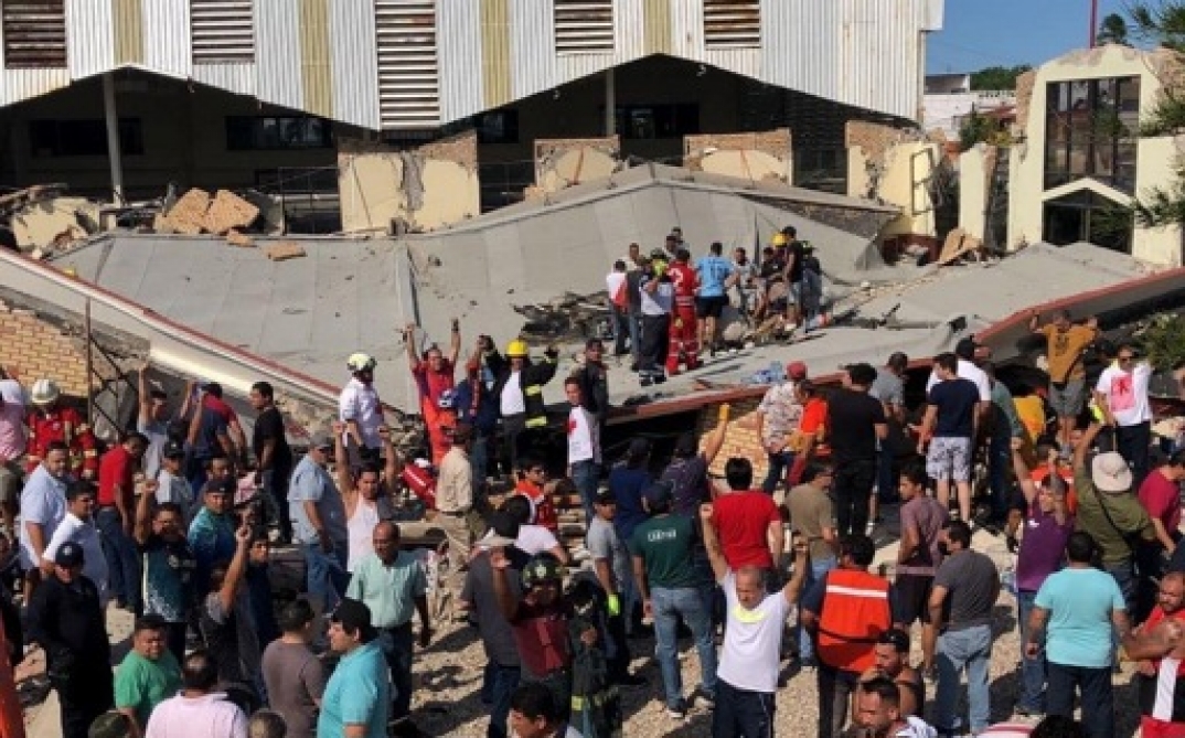 México: Al menos diez muertos al desplomarse el techo de una iglesia durante la misa
