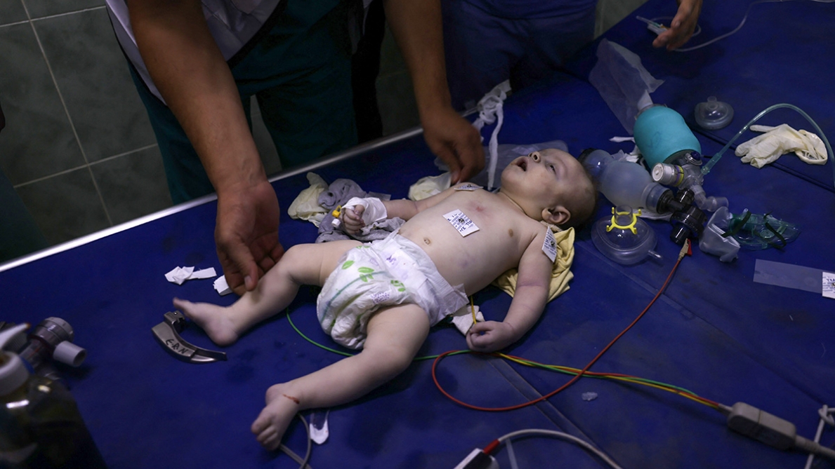L’UNICEF avverte: 120 bambini nelle incubatrici sono a rischio di morte a Gaza se Israele non lascia passare il carburante