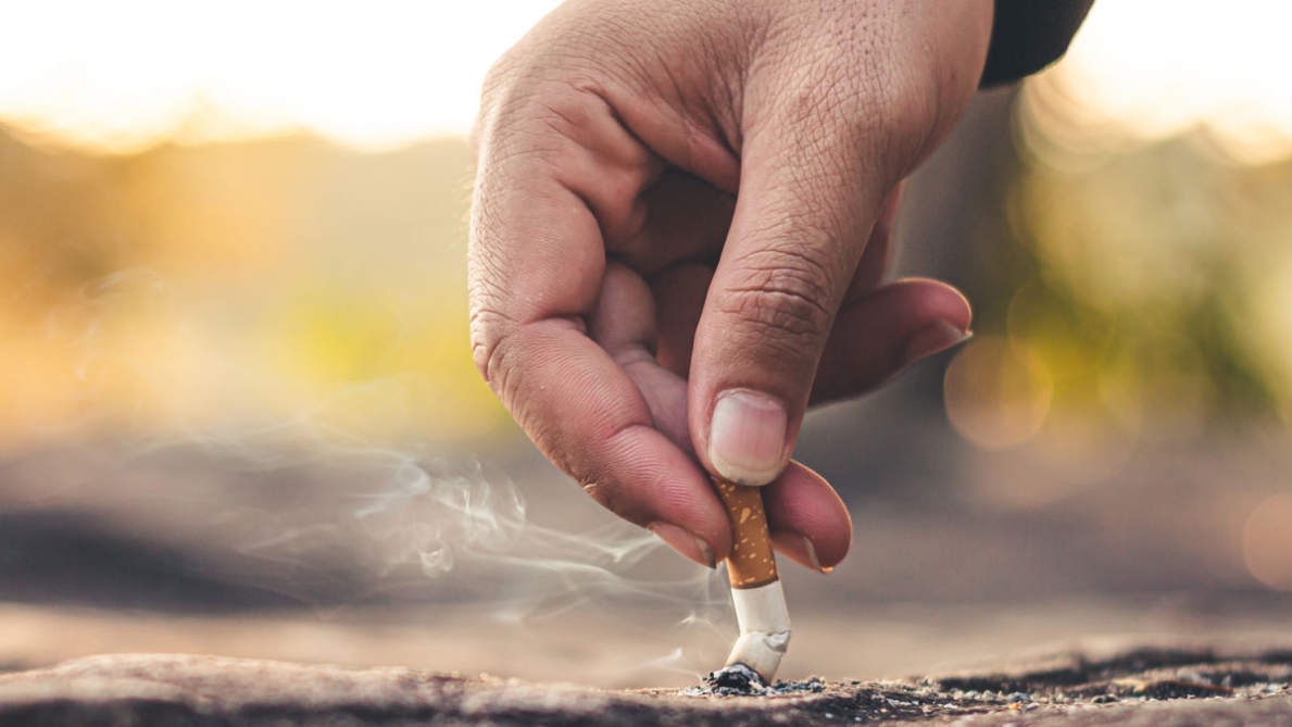 Jusqu'à 2 euros en plus par paquet: le prix des cigarettes en forte ...