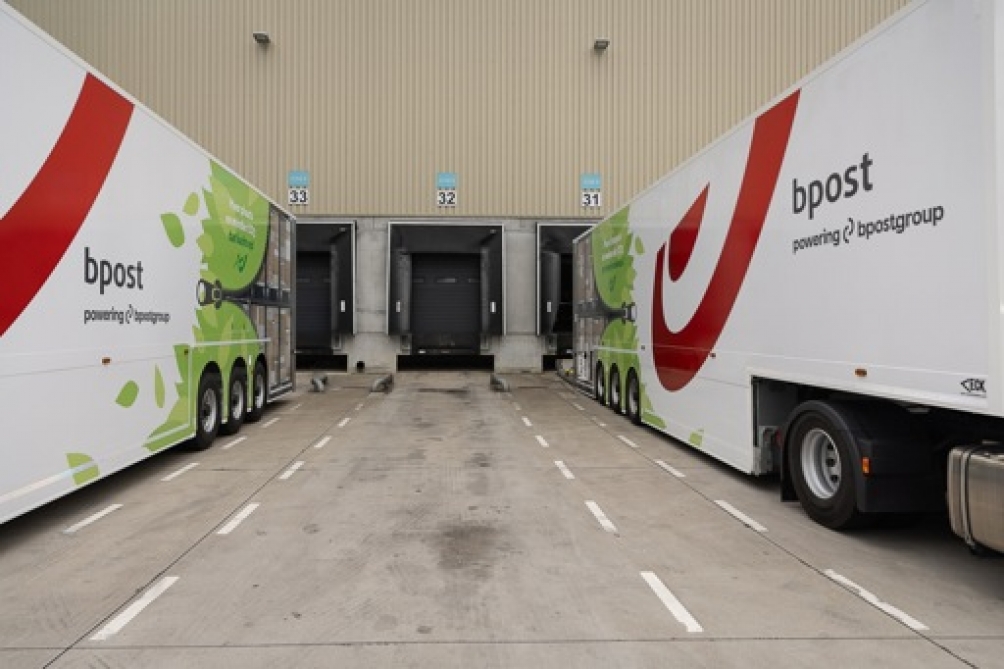 Bpost renforce sa flotte avec 22 nouvelles remorques à double étage ...