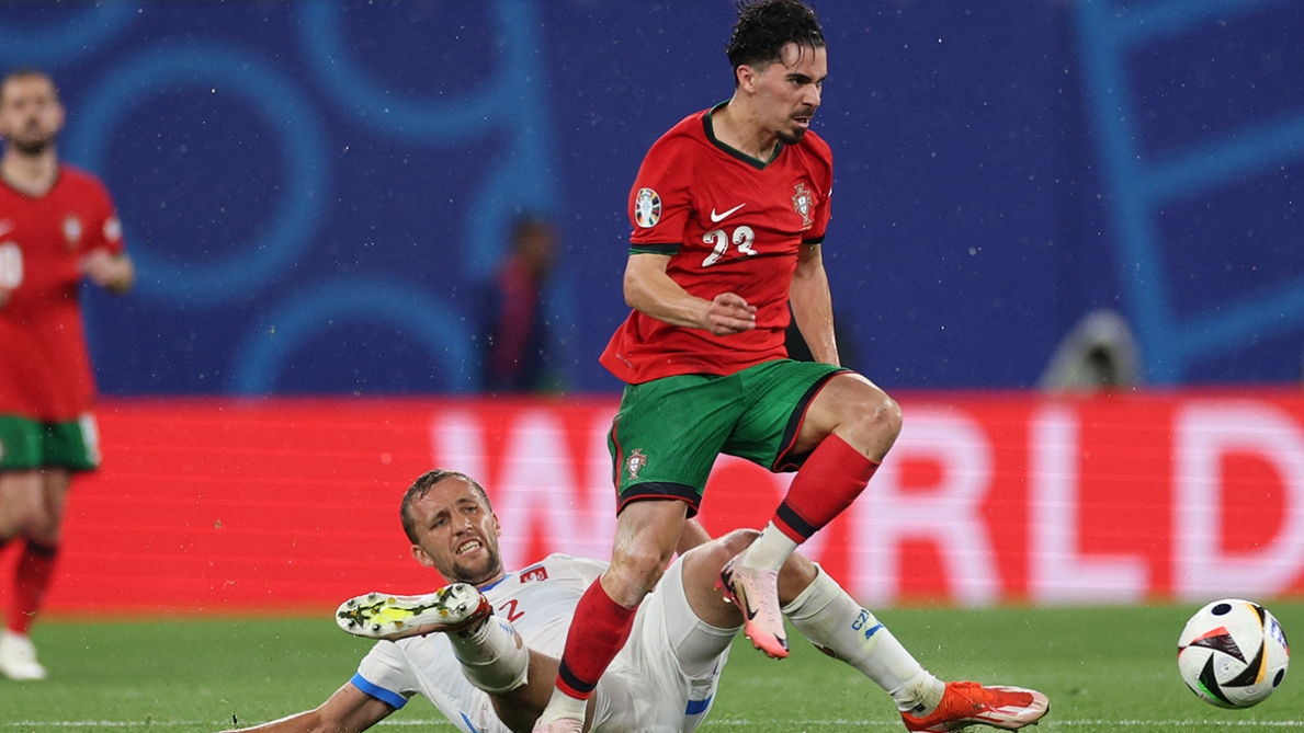 “Il più esagerato”, “È terribile”: i social network hanno preso fuoco dopo i gol di Portogallo e Repubblica Ceca (Live)