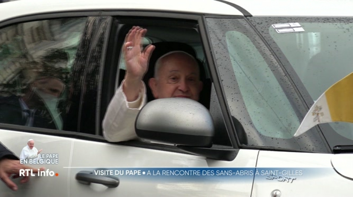 Le pape François à la rencontre des sansabri à SaintGilles RTL Info