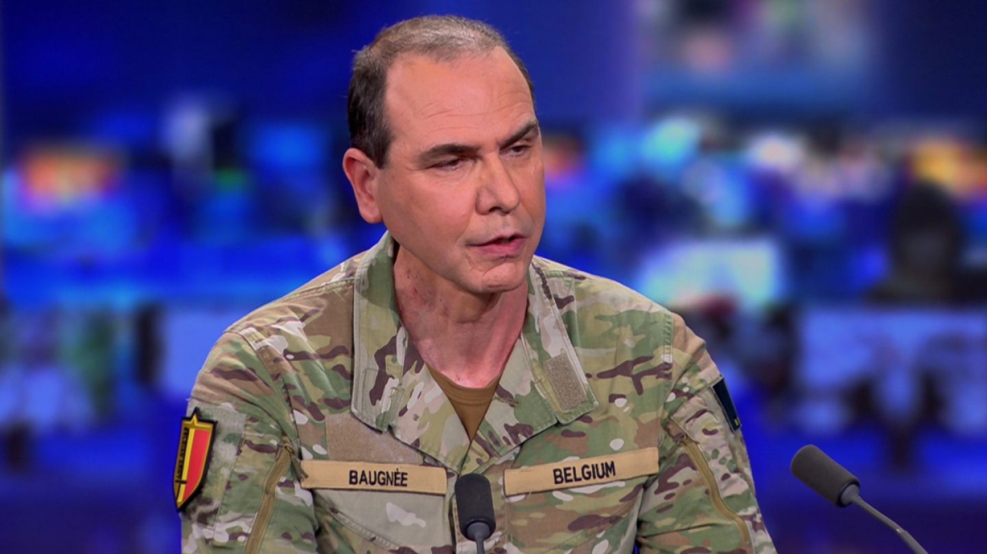 WEB SIGNATURE 1.00_00_53_04.Still002.jpg