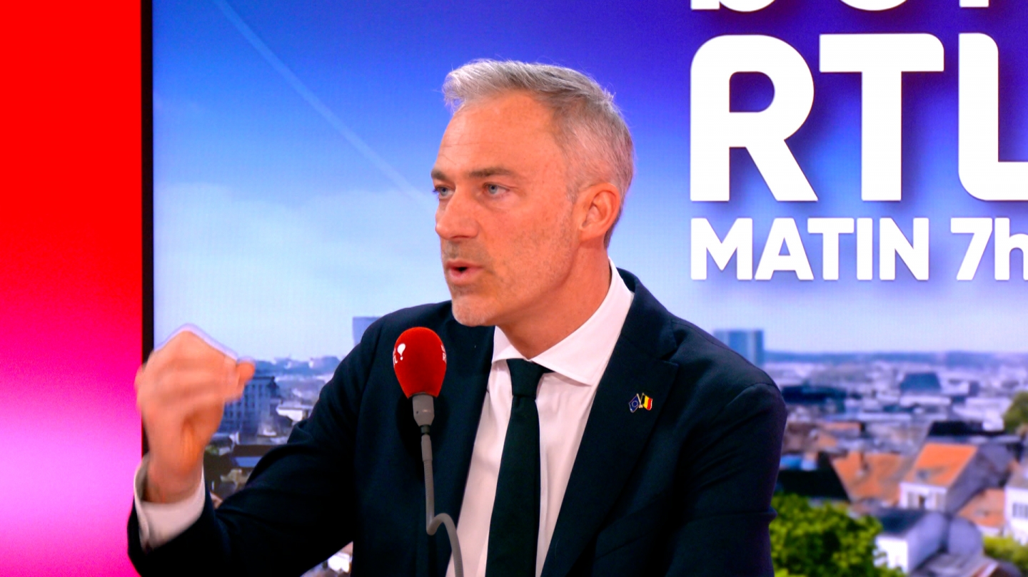 BEL RTL Invite 7h50 - Clean.07_55_58_21.Still002.jpg