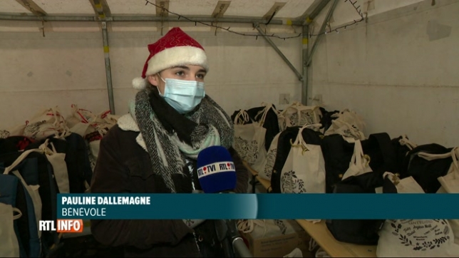 Noël: des associations ont distribué 200 repas et cadeaux à Liège