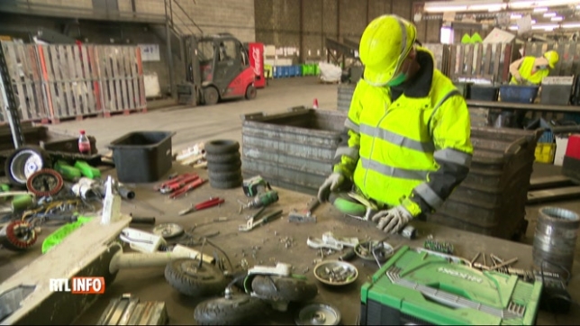 Une entreprise carolo prépare les trottinettes électriques au recyclage