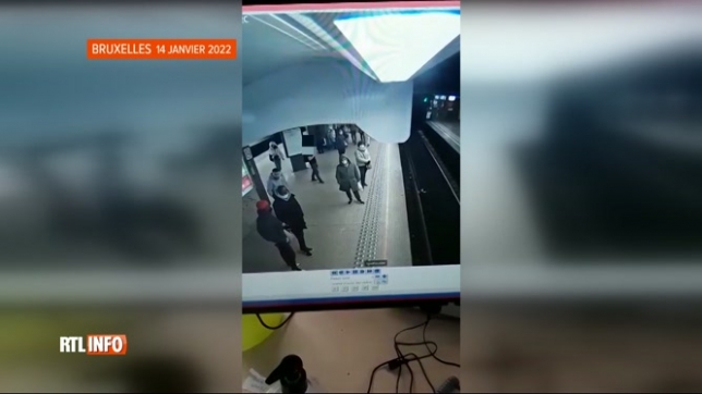Tentative de meurtre dans le métro bruxellois: un employé de la STIB suspendu