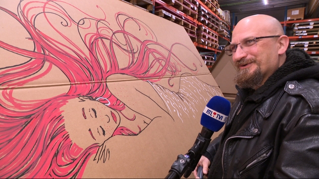 Des artistes bruxellois décorent et vendent des tentes en carton au profit des sans-abri (vidéo)