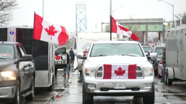 Tensions au Canada après un blocage frontalier