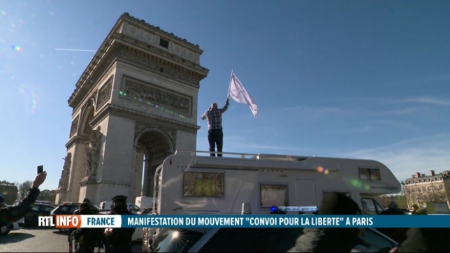 Convoi de la liberté: des gaz lacrymogènes utilisés sur les Champs-Élysées