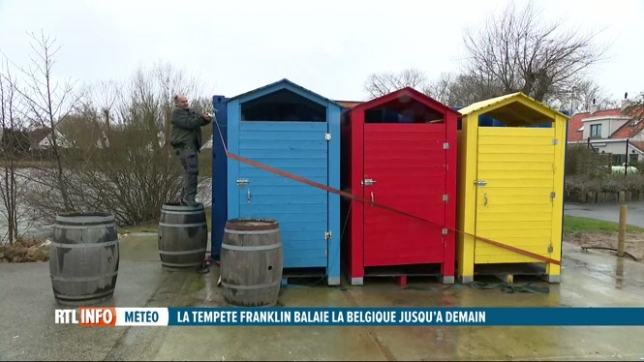 Mise en place de protections à la côte belge avant la nouvelle tempête