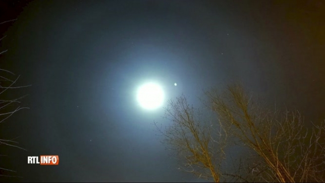 Un halo lunaire a été observé dans le ciel la nuit dernière