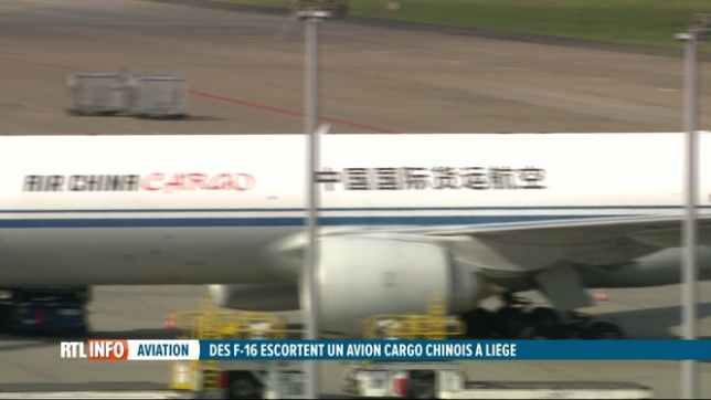 Un avion venant de Chine a atterri sous escorte de deux F16 à Liège