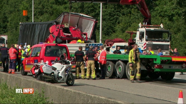 La E42 fermée suite à un grave accident impliquant 3 camions à Gosselies