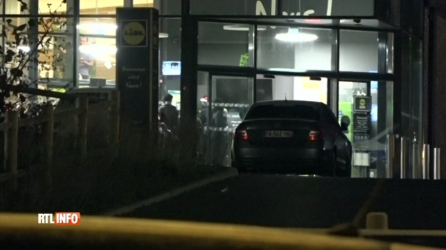 Quatre personnes attaquées à la hache dans un magasin Lidl du Nord de la France