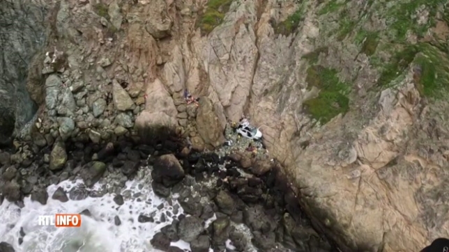 Une voiture fait une chute de 80m en Californie: une famille de quatre avec deux enfants survit miraculeusement