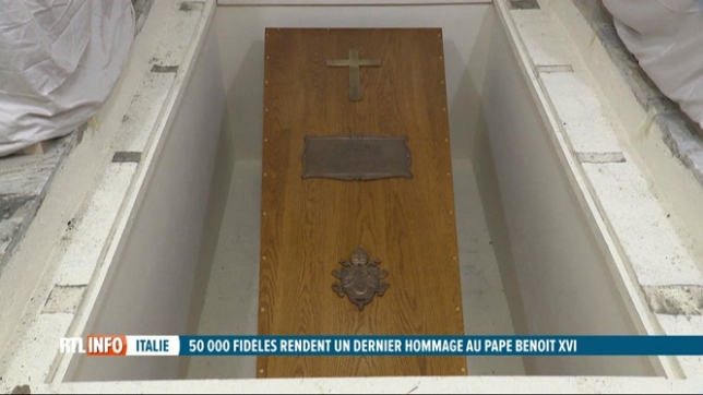 Le pape Benoît XVI a été inhumé à la basilique Saint-Pierre de Rome