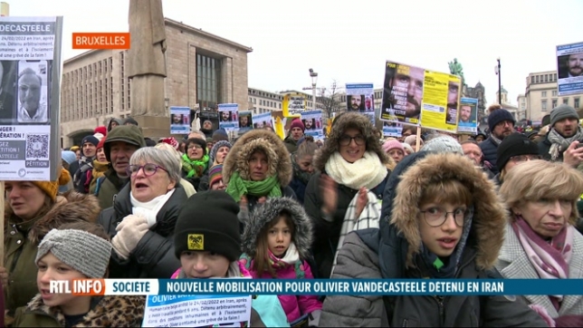 Manifestation en soutien à Olivier Vandecasteele à Bruxelles