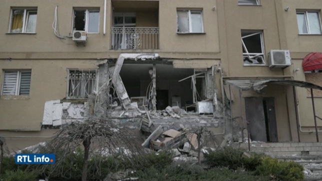 Elle est morte sur le coup: à Kherson, des quartiers résidentiels sont à nouveau touchés par des obus russes