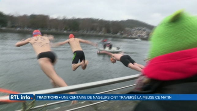 55ème traversée de la Meuse à Huy par une centaine de nageurs