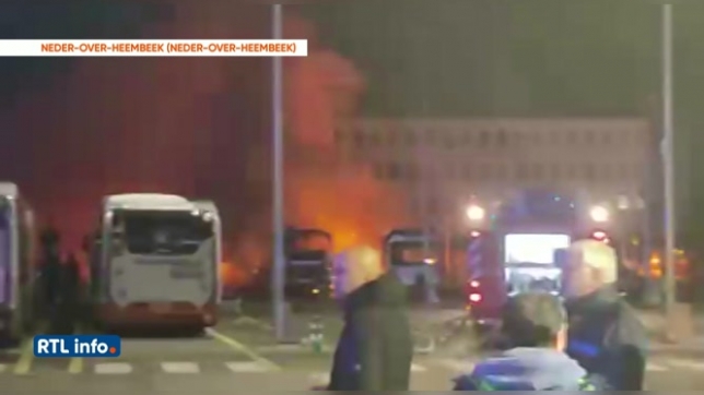 Plusieurs bus de la STIB ont pris feu au dépôt Marly à Neder-over-Heembeek