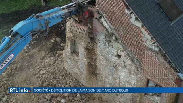 La maison de Marc Dutroux à Sars-la-Buissière est démolie