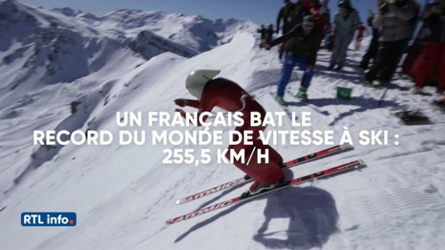 Un Français bat le record du monde de vitesse à ski: 255,5 km/h