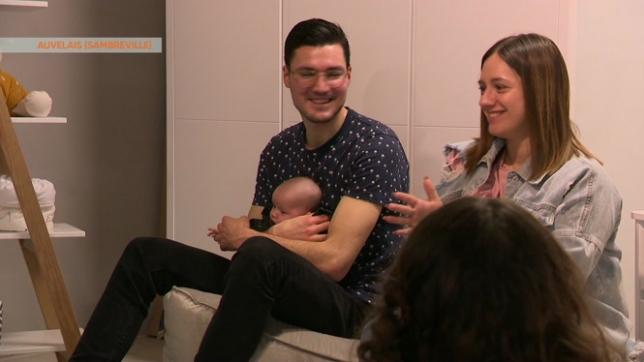 Fanny utilise le bébé signe pour apaiser son enfant: connaissez-vous cette technique
