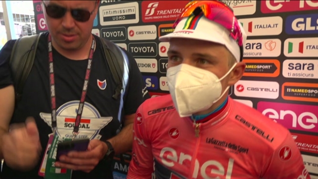 Remco Evenepoel voit la vie en rose après la première étape du Giro