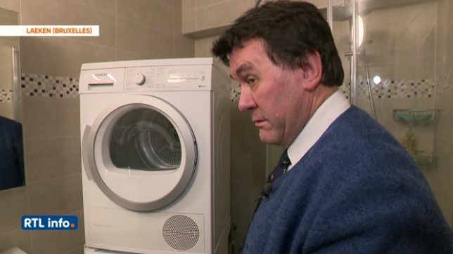 La machine à laver de Marc tombe en panne, la réparer lui reviendrait plus cher que de la remplacer: comment l