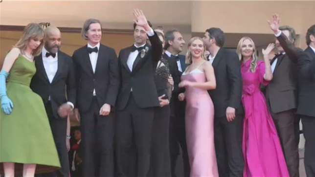 Cannes: Scarlett Johansson et Tom Hanks sur le tapis rouge pour Asteroid City