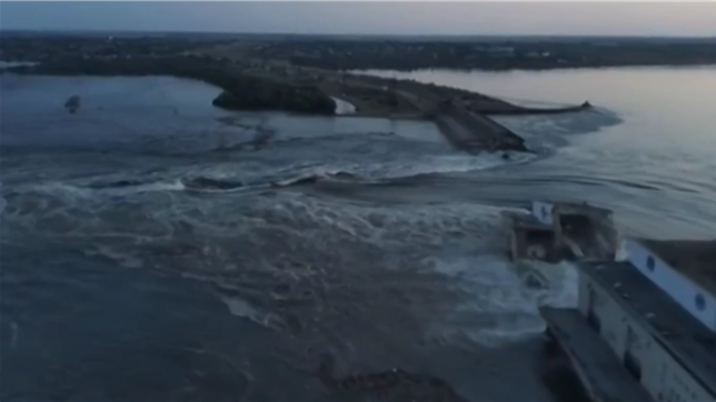 Un barrage en Ukraine occupée cède: les forces russes et ukrainiennes se renvoient la faute