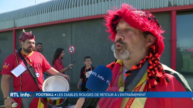 Football: 200 fans sont venus encourager les Diables Rouges à Tubize