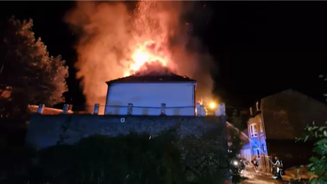 Une maison totalement détruite par les flammes à Marcinelle