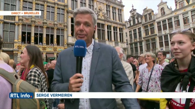 Les Belgian Cats fêtent leur sacre sur la Grand-Place de Bruxelles