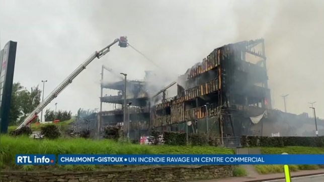 Un Delhaize détruit par un incendie à Chaumont-Gistoux