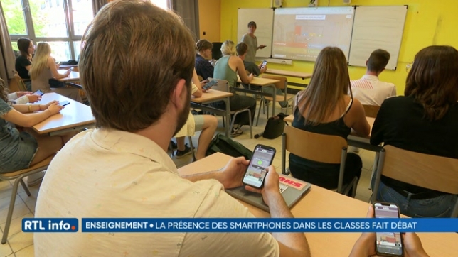 Dans certaines écoles, les smartphones en classe sont... recommandés