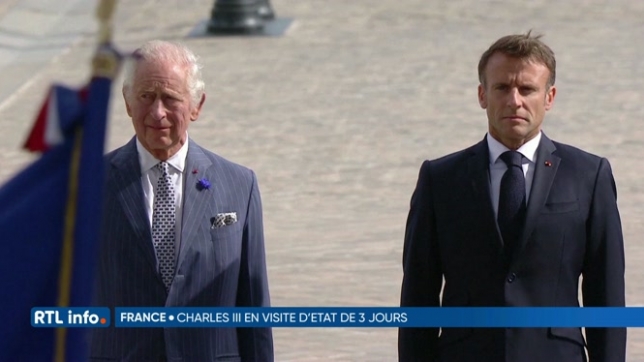 Charles III est arrivé à Paris pour sa première visite d