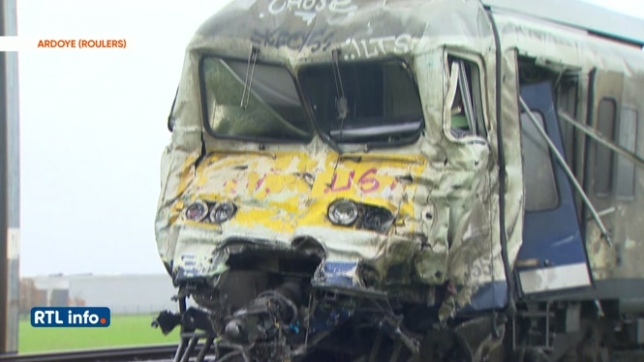 Train de la SNCB percuté à Ardoye: le camionneur a grillé le feu rouge