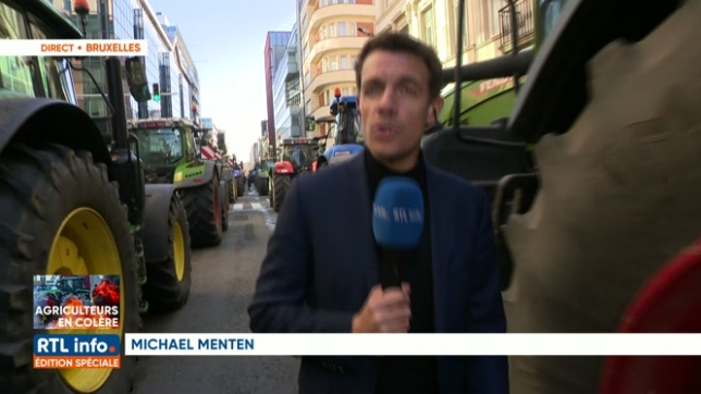 Images très inhabituelles de Bruxelles, avec des tracteurs partout