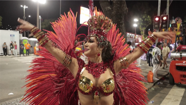 Le grand jour au carnaval de Rio, fête féérique et politique