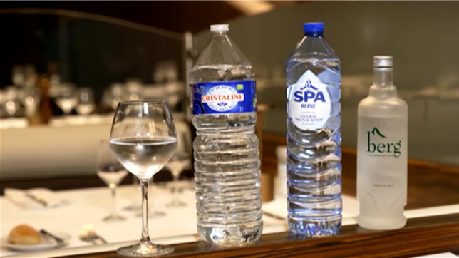 Les tests de Benjamin Maréchal: eau en bouteille vs eau du robinet qui gagnera ce grand match?