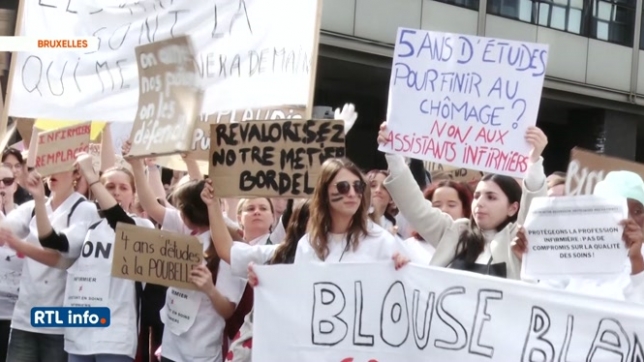 Les infirmiers ont manifesté contre le projet concernant les assistants infirmiers