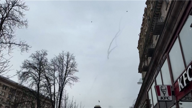 Plusieurs explosions entendues à Kiev après une alerte aérienne