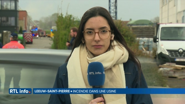 Incendie dans un bâtiment industriel de Leeuw-Saint-Pierre